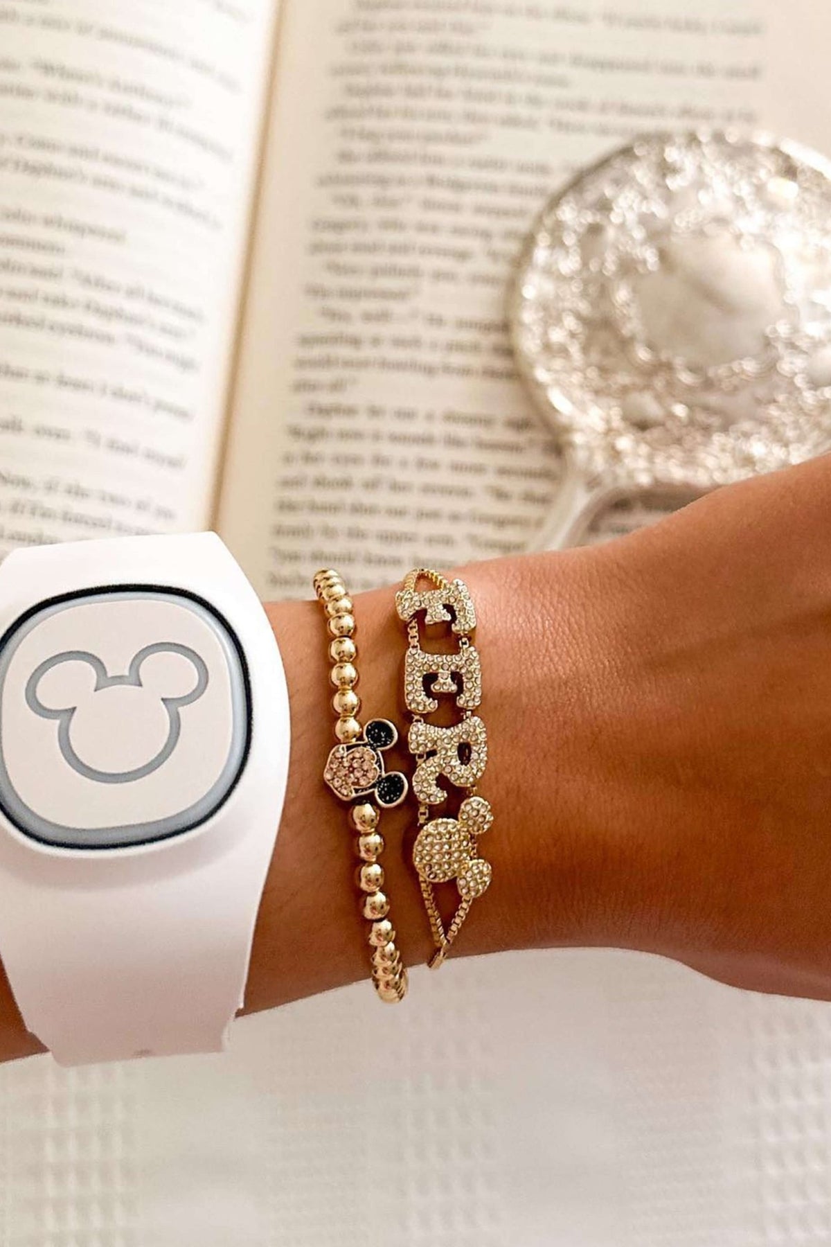 ZEYA - Customizable Letter Bracelet