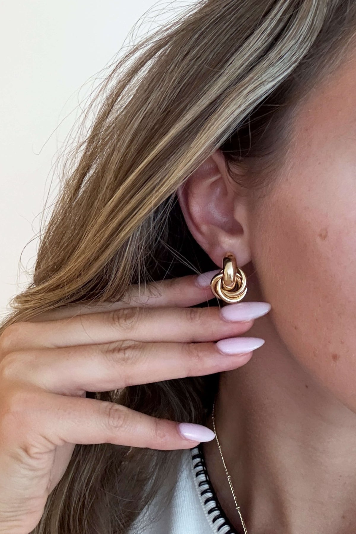 ZEYA - Knot Earrings