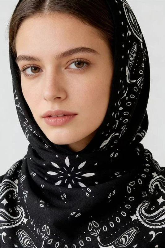 ZEYA - Portia Paisley Square Scarf