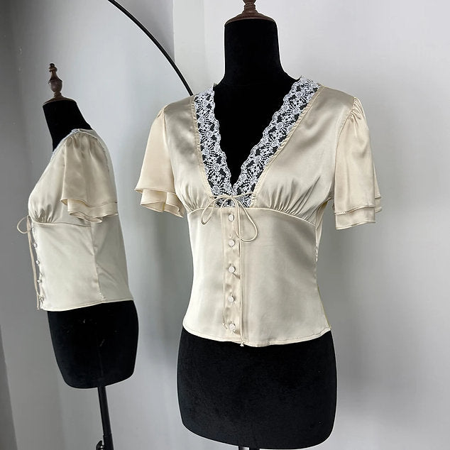 Greta satin knapbluse