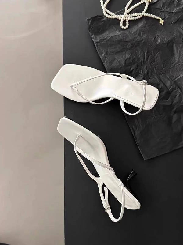 Celeste minimalistiske stilet-sandaler