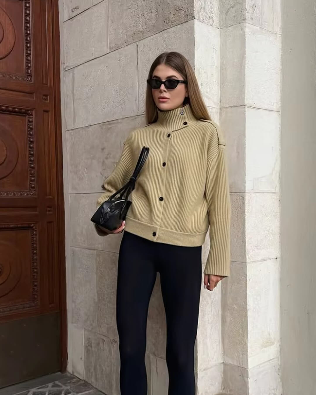 Victoria strikket cardigan med ståkrave
