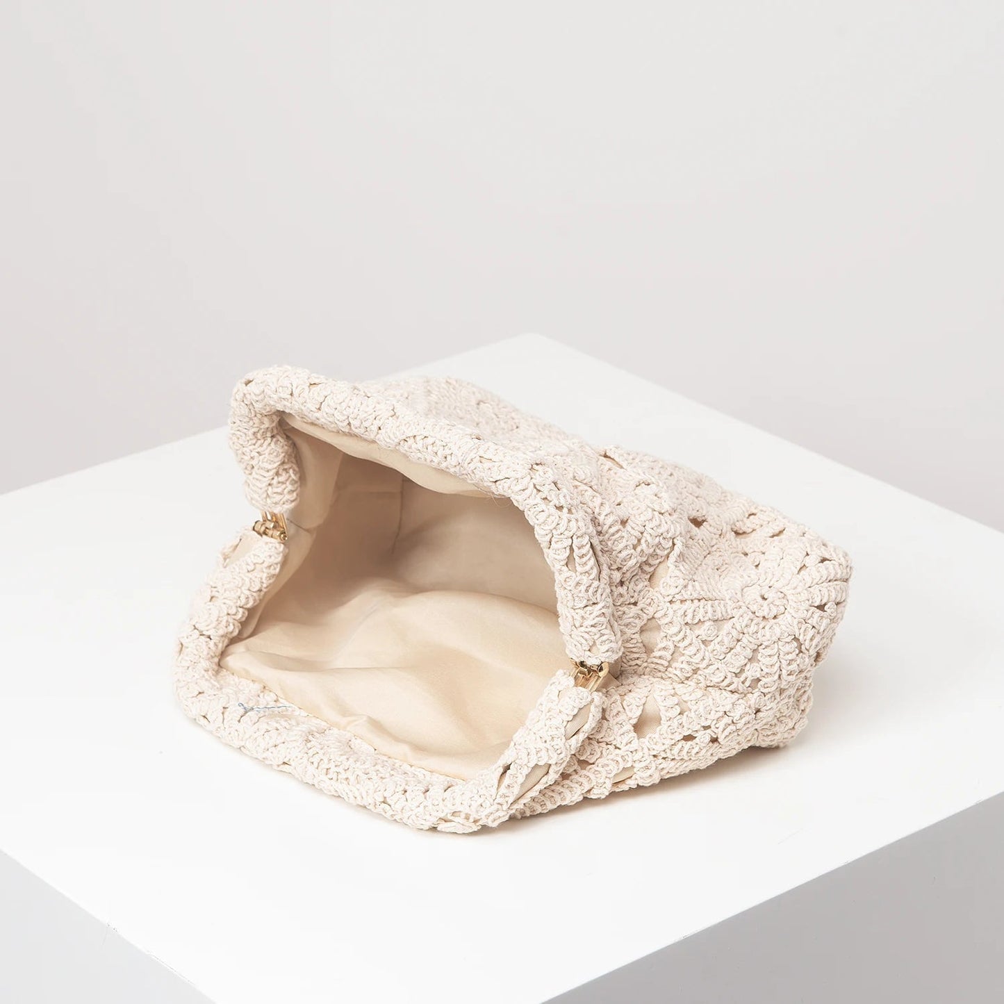 Iris Blomster Boho Clutch