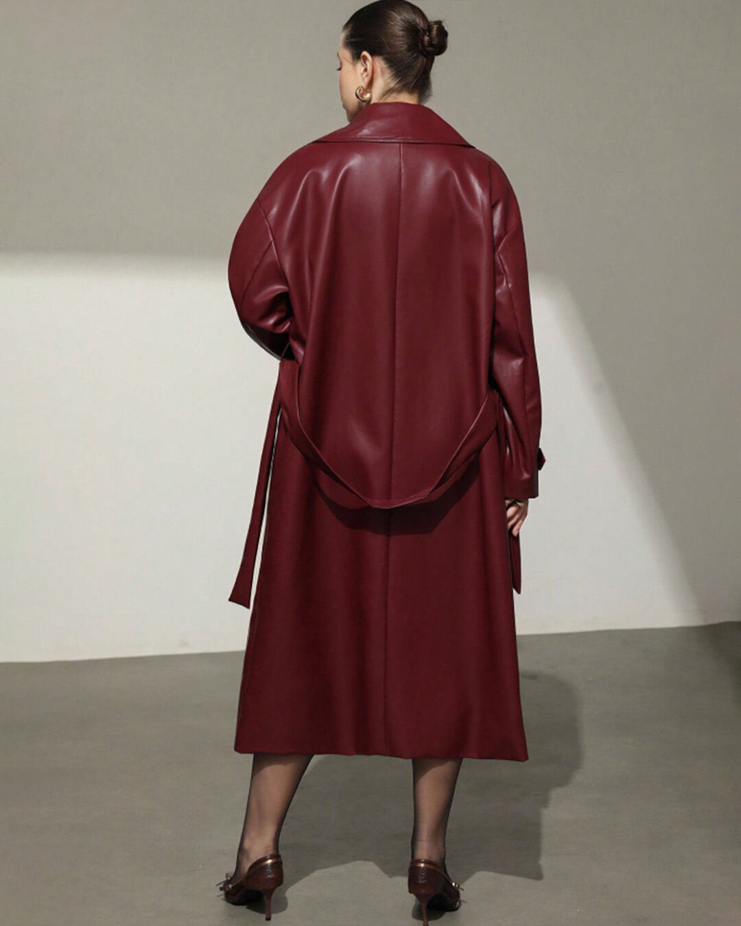 Connie trenchcoat i kunstlæder, maxi