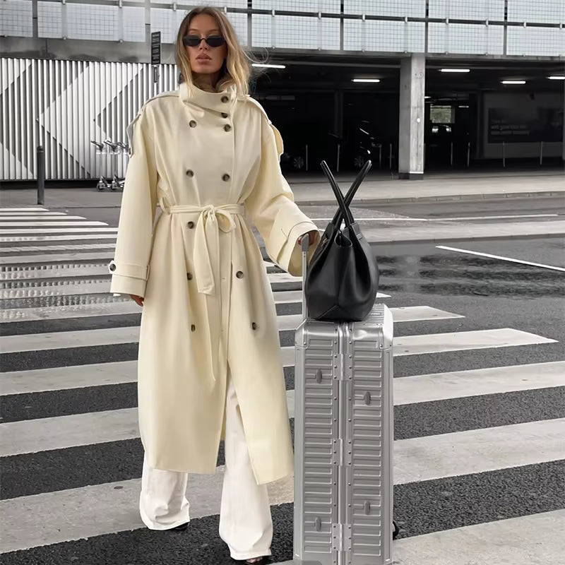 Lucy lang bælte-trenchcoat