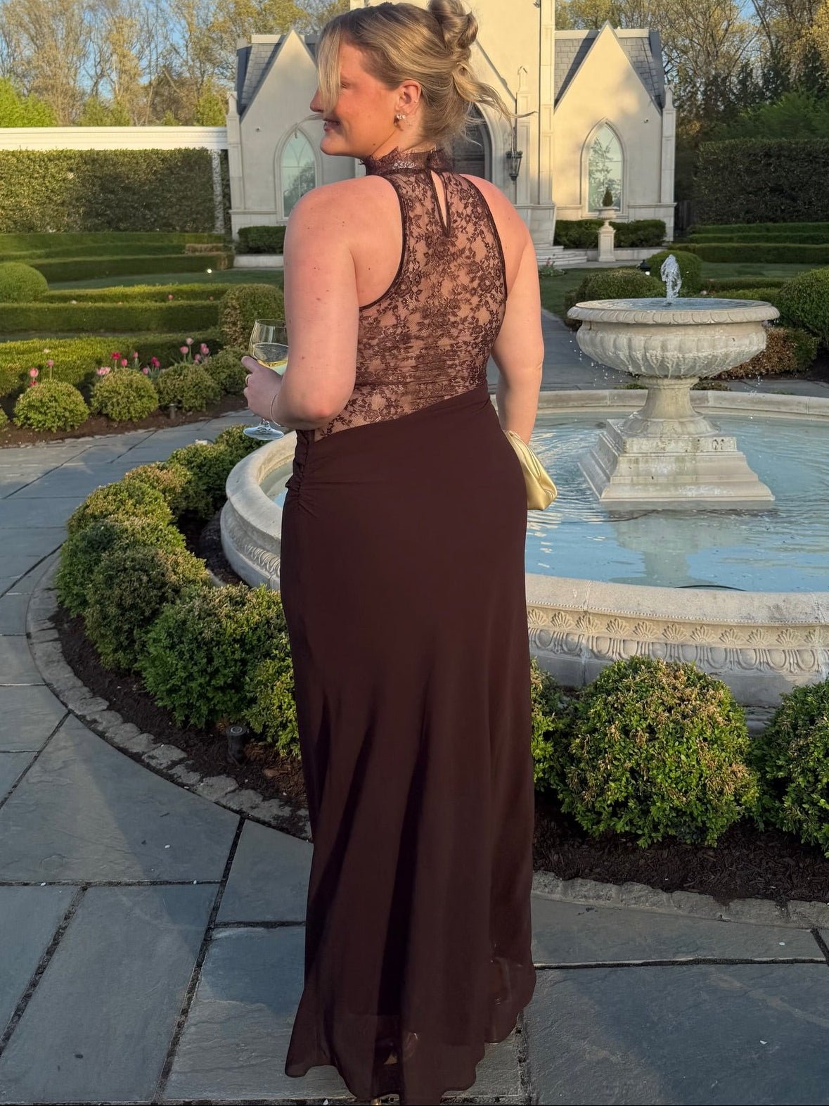 Sienna maxi-kjole i blonde med halterneck