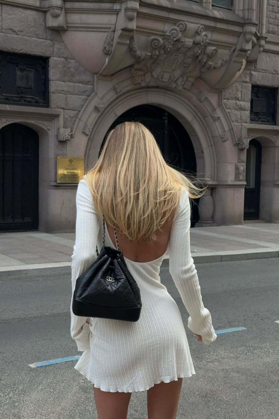 Hilma åben ryg mini-kjole