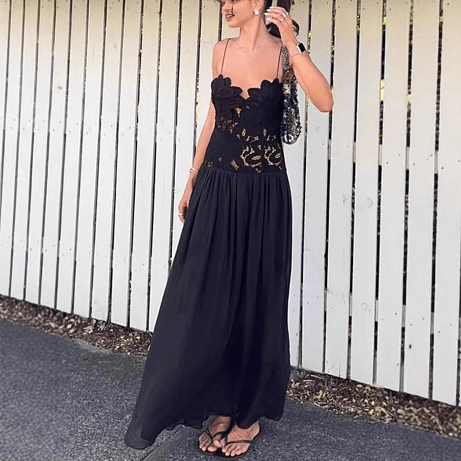 Kelli aftenkjole i blondemesh med halterneck