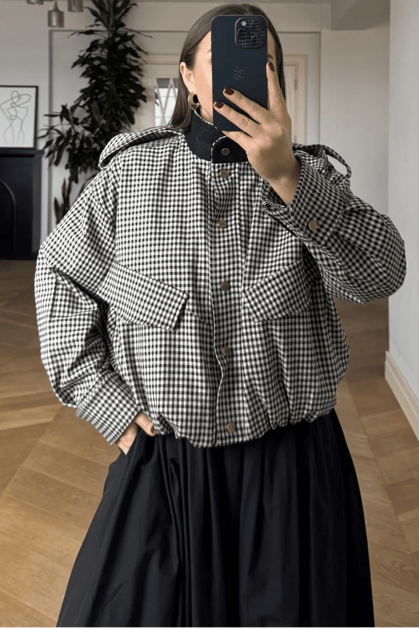 Lisa højhalset ternet bomberjakke
