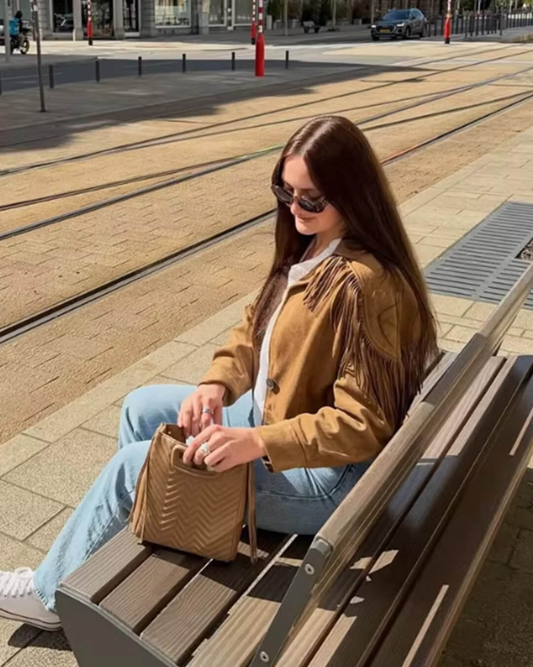 Julie westernjakke i imiteret ruskind med frynser