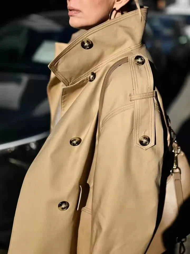Brynn cropped trenchcoat med standkrave