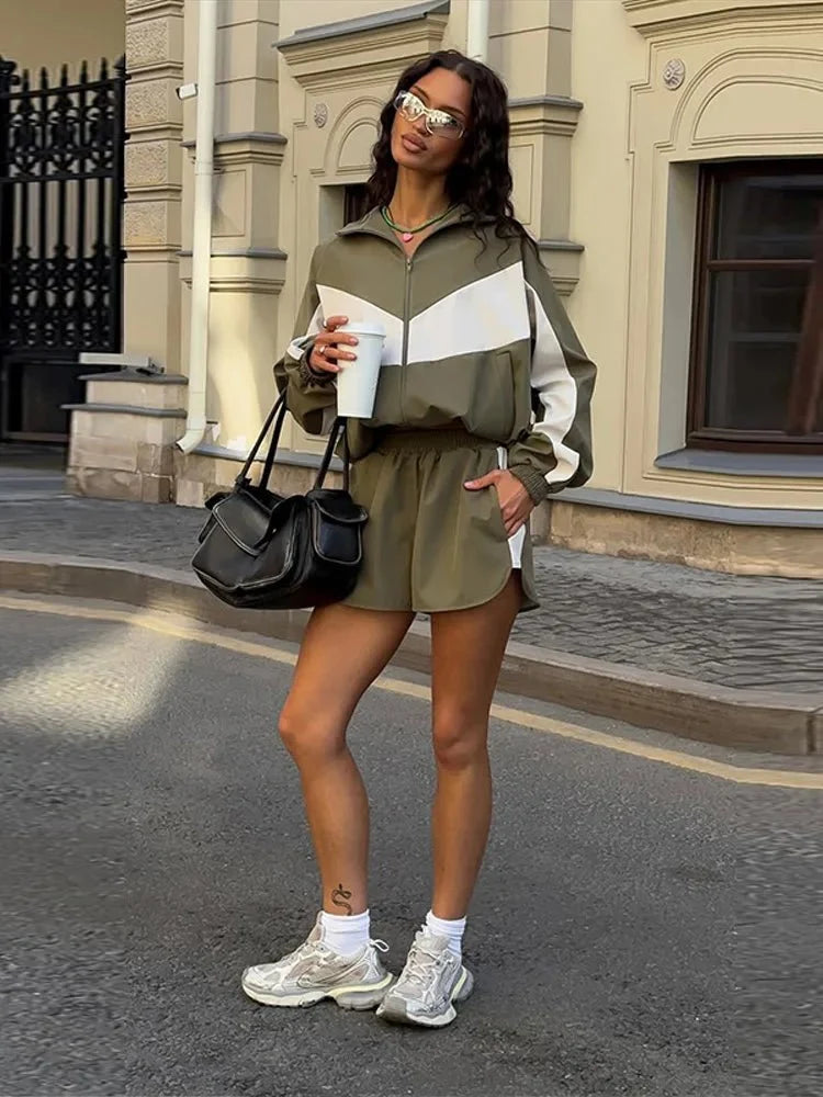 Nadia Colorblock Jakke og Shorts Sportssæt