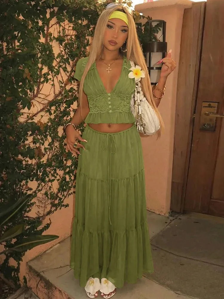Nella blondetop og -nederdel i chiffon