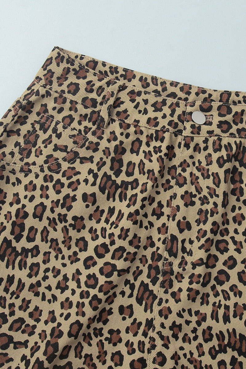 Carla shorts med leopardprint