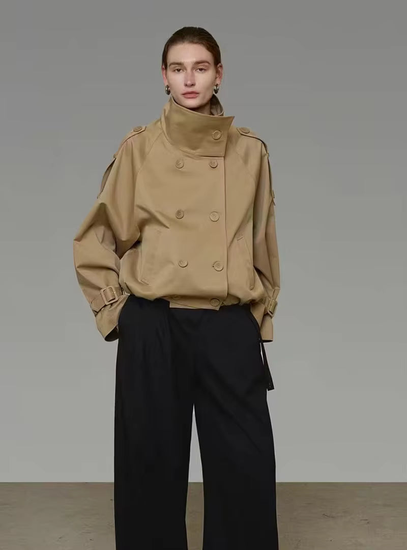 Natalie kort trenchcoat med høj krave