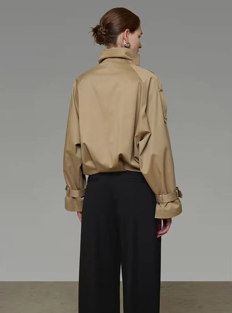 Natalie kort trenchcoat med høj krave