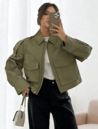 Mia kort pocketjakke