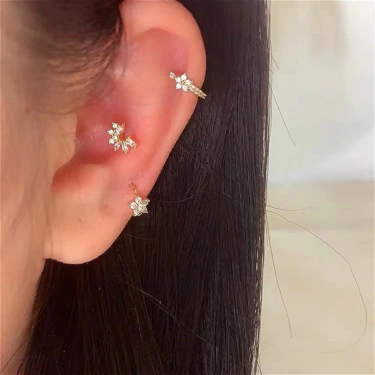 ZEYA - Clara Flower Hoop Piercing
