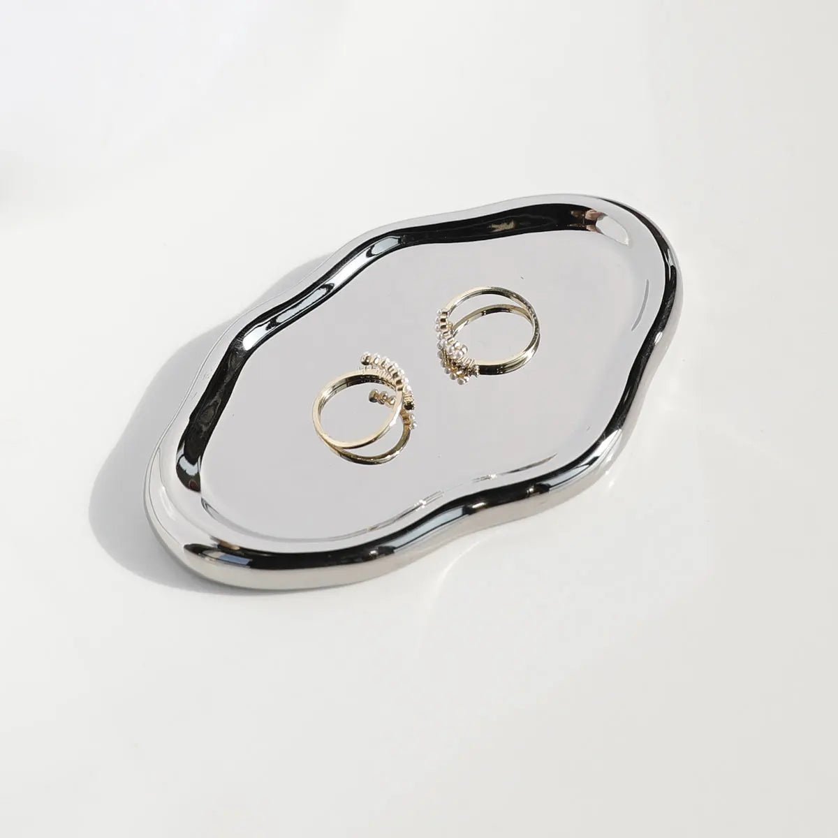 ZEYA - Cristine Irregular Ceramic Jewelry Tray for Display & Jewelry Storage