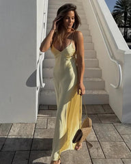 Fiora Satin Rygløs Maxi Kjole