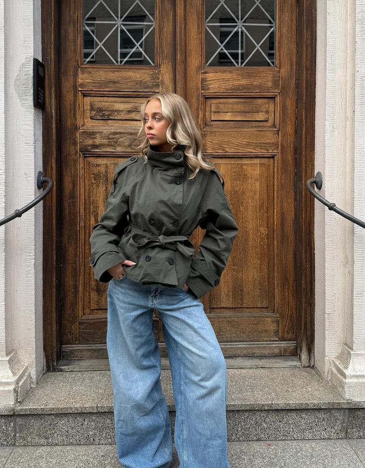 ZEYA - Kiarra Stand Collar Crop Trenchcoat
