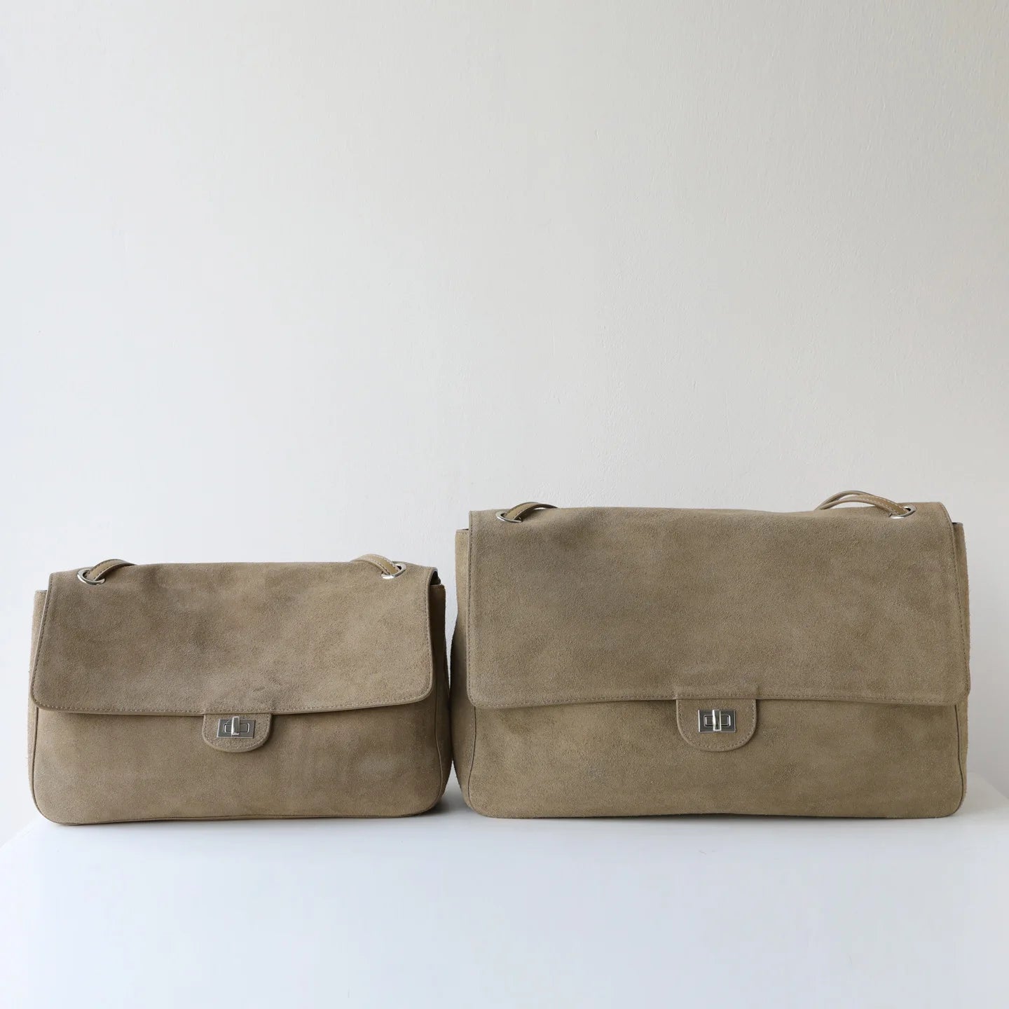 ZEYA - Lena Frosted Cowhide Retro Tote Bag