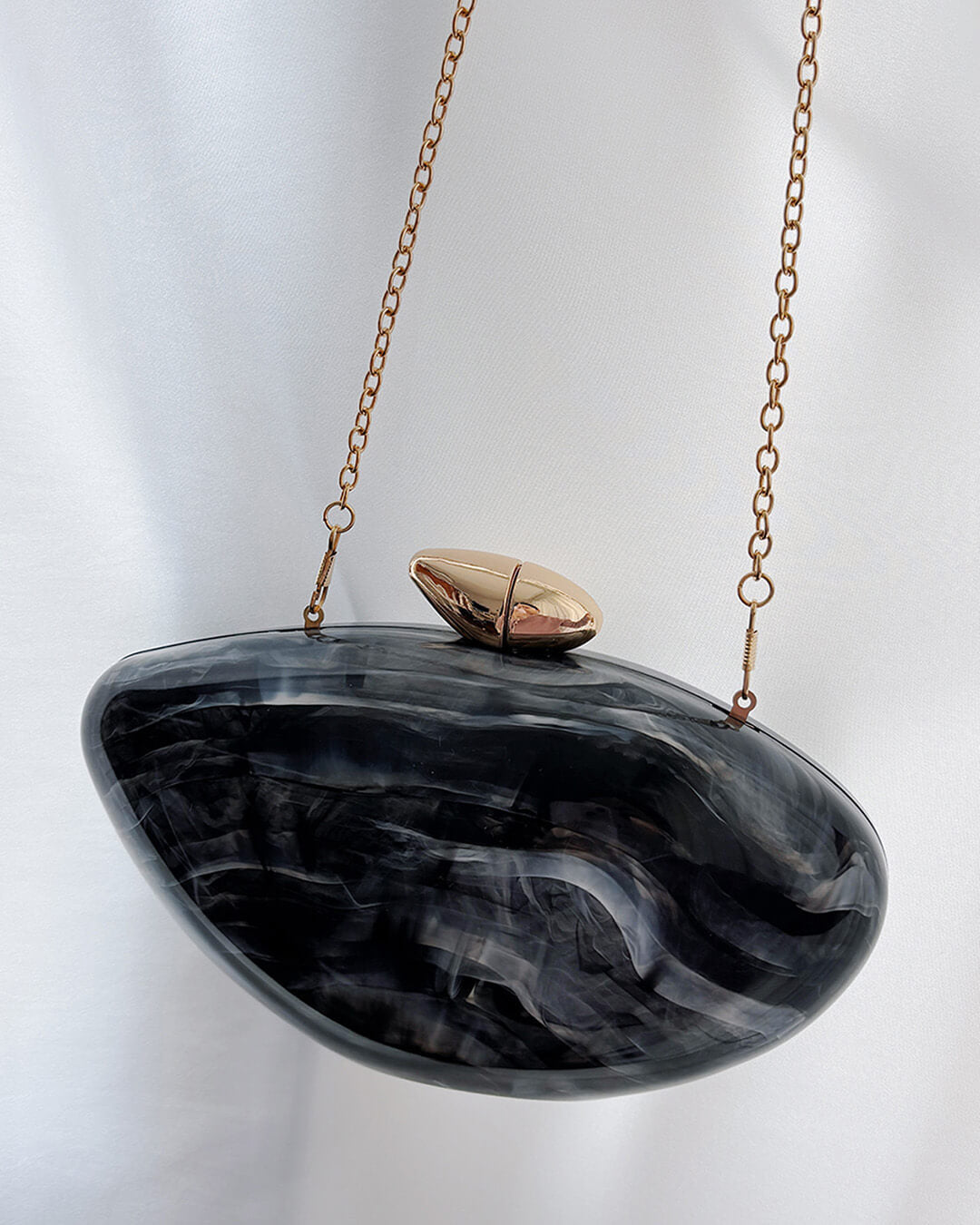 ZEYA - Miriam Shell-Shaped Acrylic Clutch