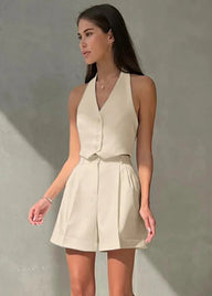 Nicole Skræddersyet Halterneck Vest &amp; Shorts Sæt