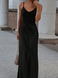 Rikka rygfri satin maxi-kjole