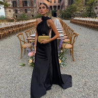 Nadia satinslips aftenkjole med bånd og åben ryg